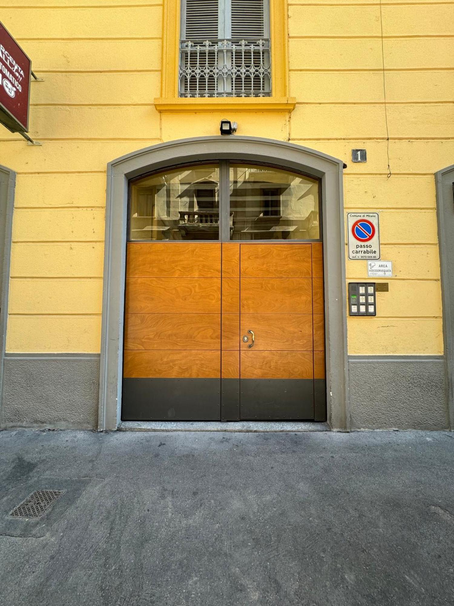 Cozy Tiny Apartment In Milano Exterior foto